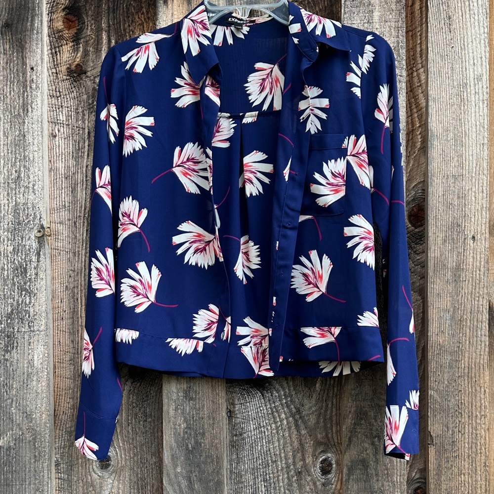 Express XS Floral Navy Women's Top Blue crop blouse